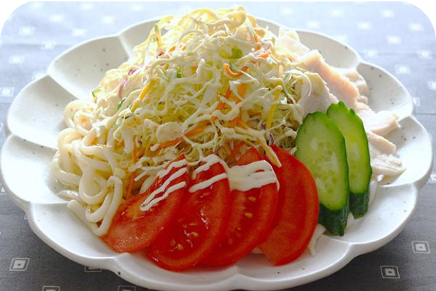 簡単！野菜とチキンのサラダうどん