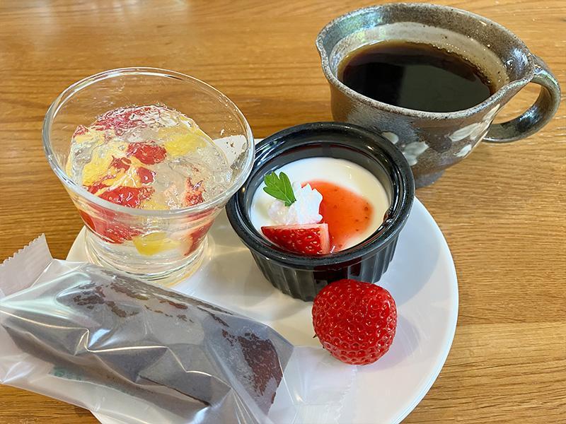 いちごのデザートの写真