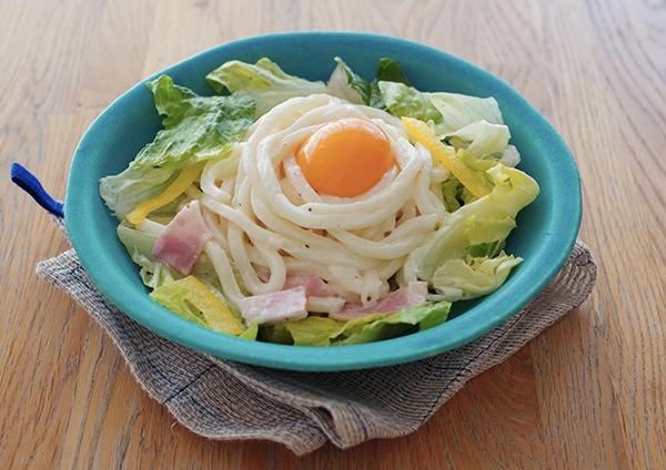 冷やし和えシーザーうどん