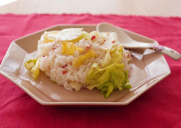 レタスと梅のチャーハン