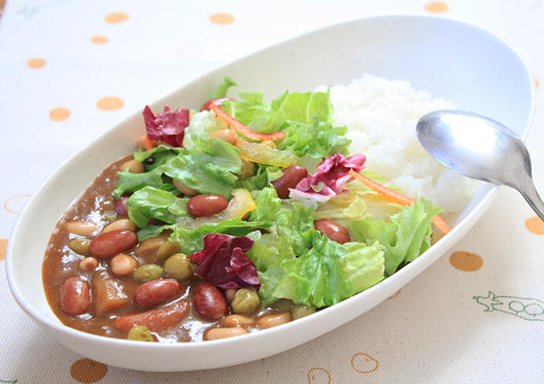 3種のお豆のサラダカレー