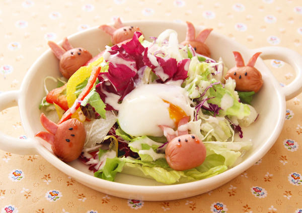 半熟たまごとうさぎのイースターサラダ