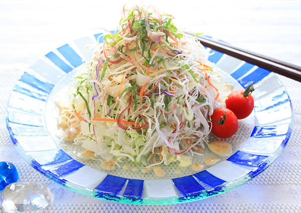 香味野菜と胡麻のコールスロー