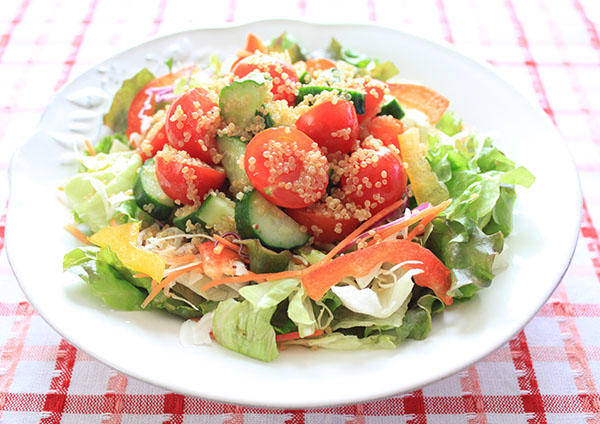夏野菜とキヌアのサラダ レシピ サラダクラブ