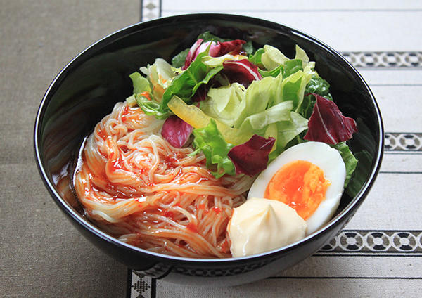 サラダ仕立ての汁なし韓国風冷麺 レシピ サラダクラブ