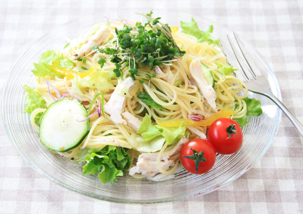 夏のグリーンサラダパスタ