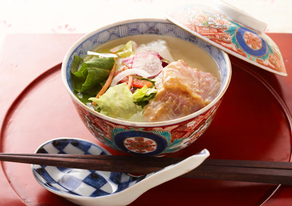 野菜たっぷりの焼き鯛茶漬け