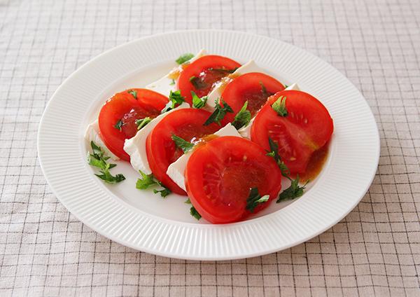 トマトと豆腐の和風カプレーゼ
