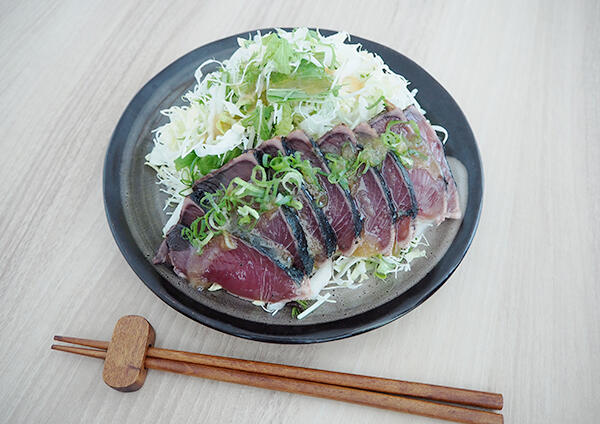 鰹のたたきのっけサラダ