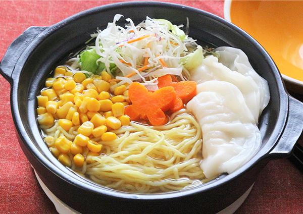 野菜と水餃子のラーメン鍋