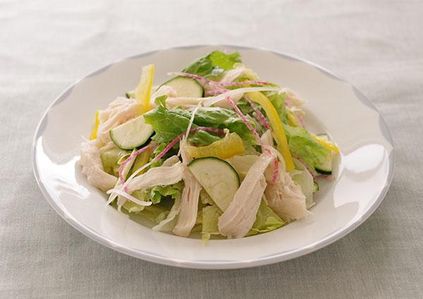 サラダチキンと夏野菜ミックスのさっぱりサラダ