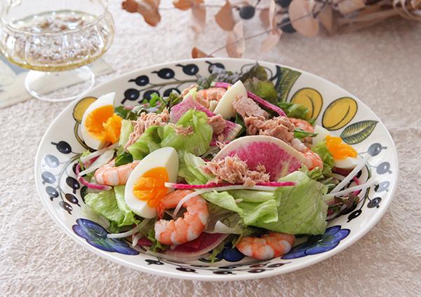 バーニャカウダソースで味わうサラダ