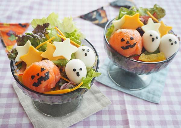 サーモンのハロウィンカップサラダ