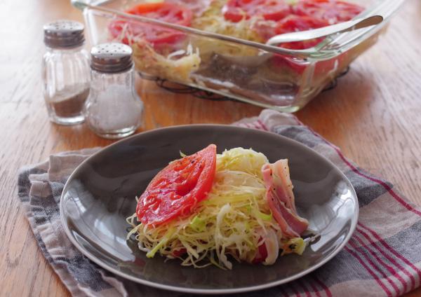 キャベツとトマトのレンチン重ね煮