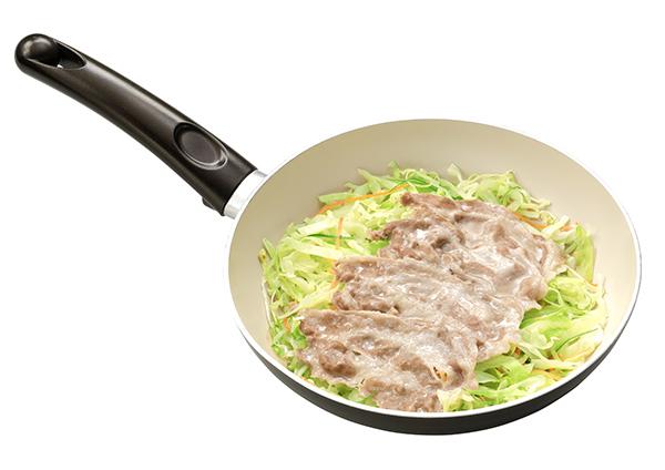 キャベツと豚肉のフライパン蒸し