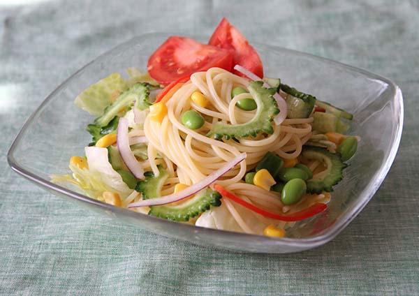 夏野菜のカラフルサラダパスタ