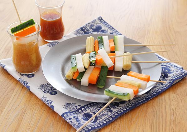 野菜スティックのせる野菜ディップ