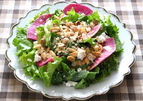 オートミールとナッツのサラダ