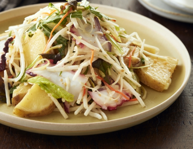 新じゃがいもの和風たこサラダ 写真