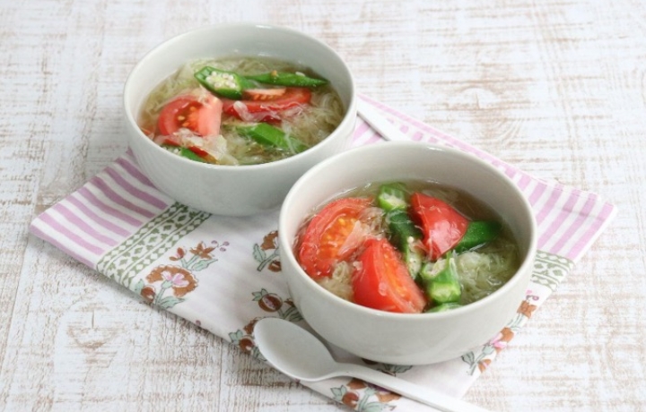 キャベツと夏野菜のスープ゙  写真